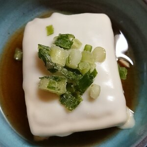 豆腐のおつまみ　〜チーズとおかかをのせて〜